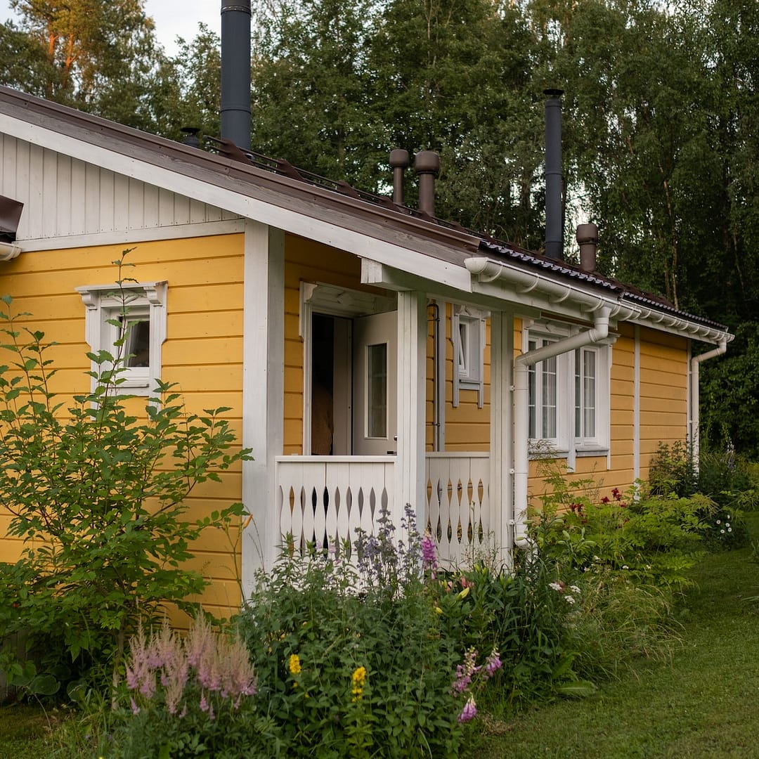 Talon ulkomaalaus Talon ulkomaalaus Oulussa toteuttaa A-Pintamaalaus.