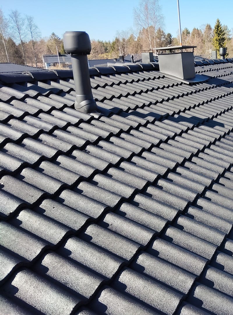 Tiilikaton pinnoitus Tiilikaton pinnoitus Oulun seudulla toteuttaa A-Pintamaalaus.